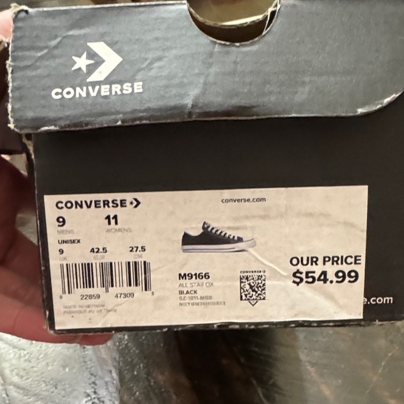 Converse Men's Black and White Sneakers - Picture 9 of 10